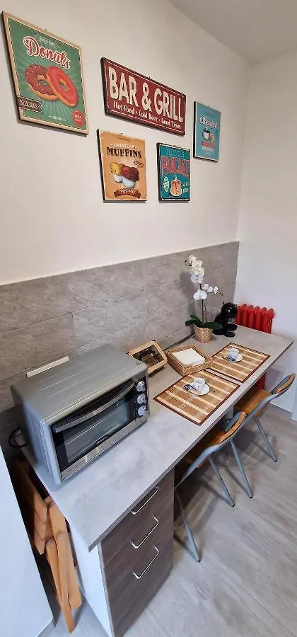 Shepherd'S House Milan Apartment