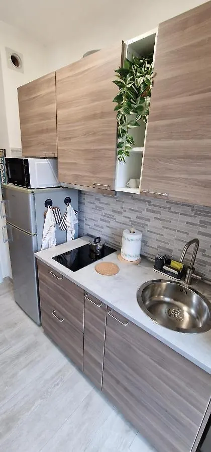 Shepherd'S House Milan Apartment